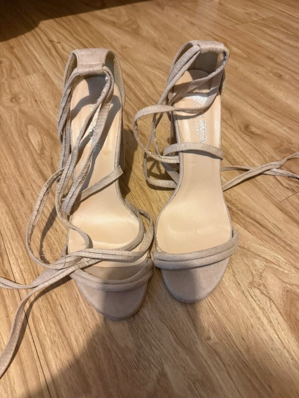 Fashion nova heels